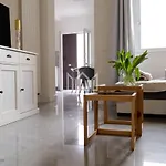 Gold River House Ferrara