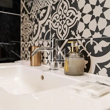 Gold River House Apartment
