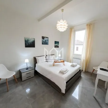 Gold River House Appartamento Ferrara